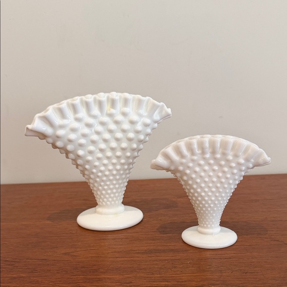 Hobnail Other - Vintage White Hobnail Fan Vase Set - Decorative Home Accents